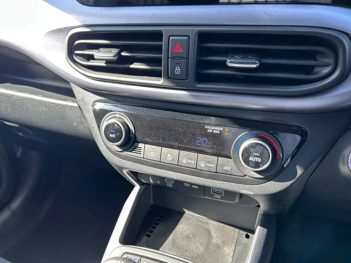 2024-hyundai-i10-10-premium-63ps-auto-big-13