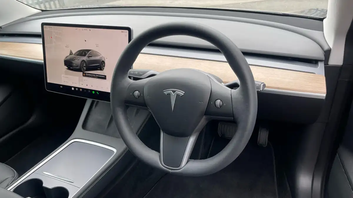 2021-tesla-model-3-e-standard-plus-big-8