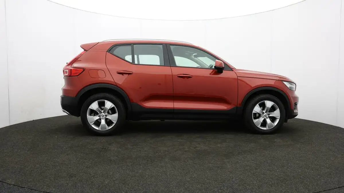 2020-volvo-xc40-20td-d3-momentum-geartronic-big-38