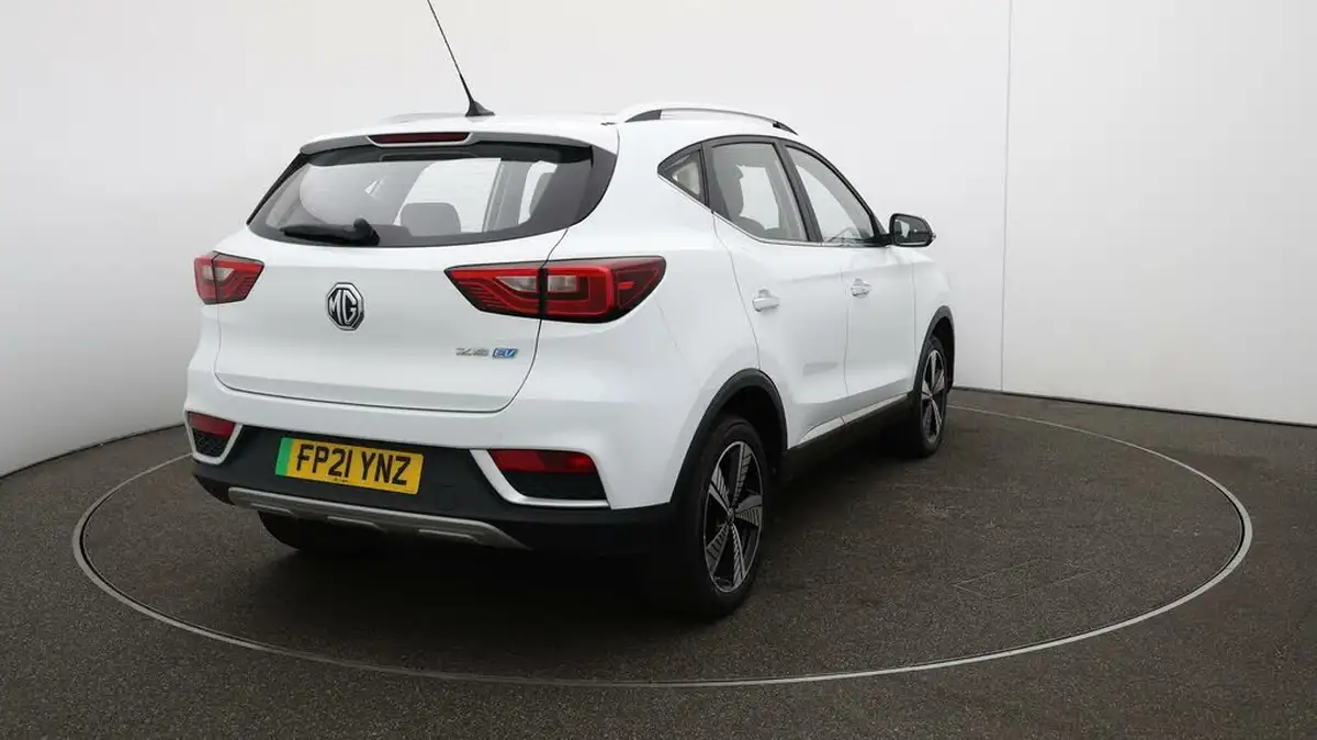 2021-mg-zs-suv-e-exclusive-ev-big-53