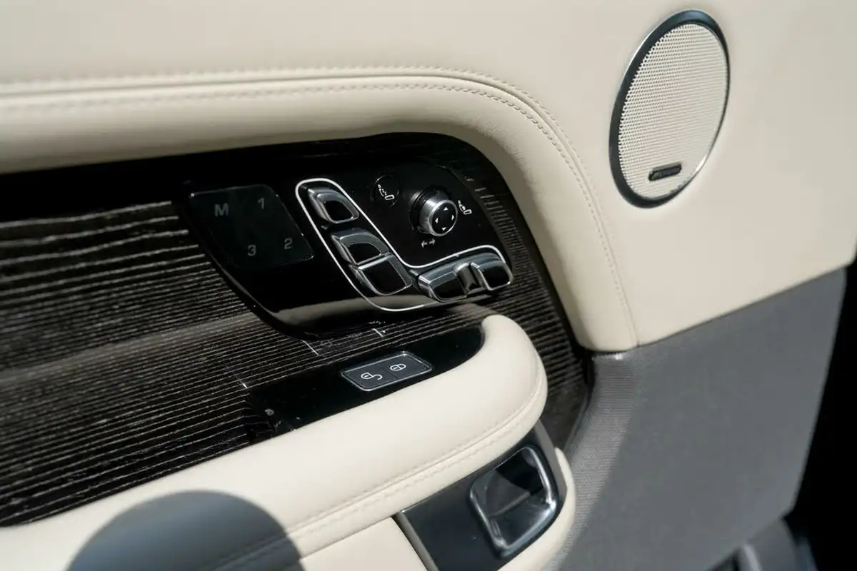 2019-land-rover-range-rover-44-sdv8-autobiography-lwb-big-28