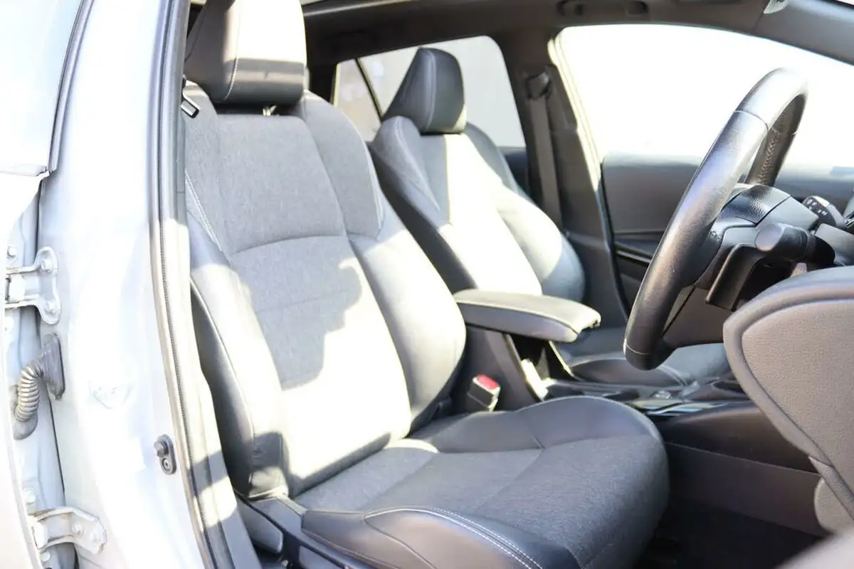 2021-toyota-corolla-20-vvt-i-design-spare-wheel-touring-sports-big-14