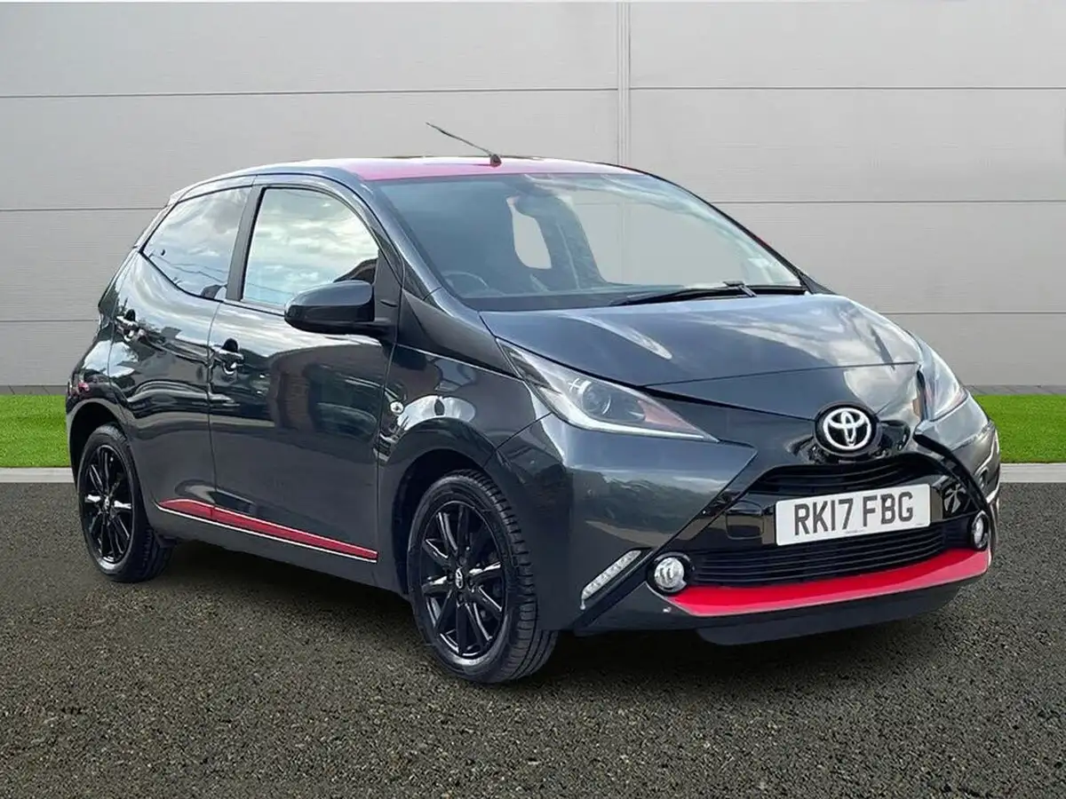 2017-toyota-aygo-10-vvt-i-x-press-71bhp-big-0