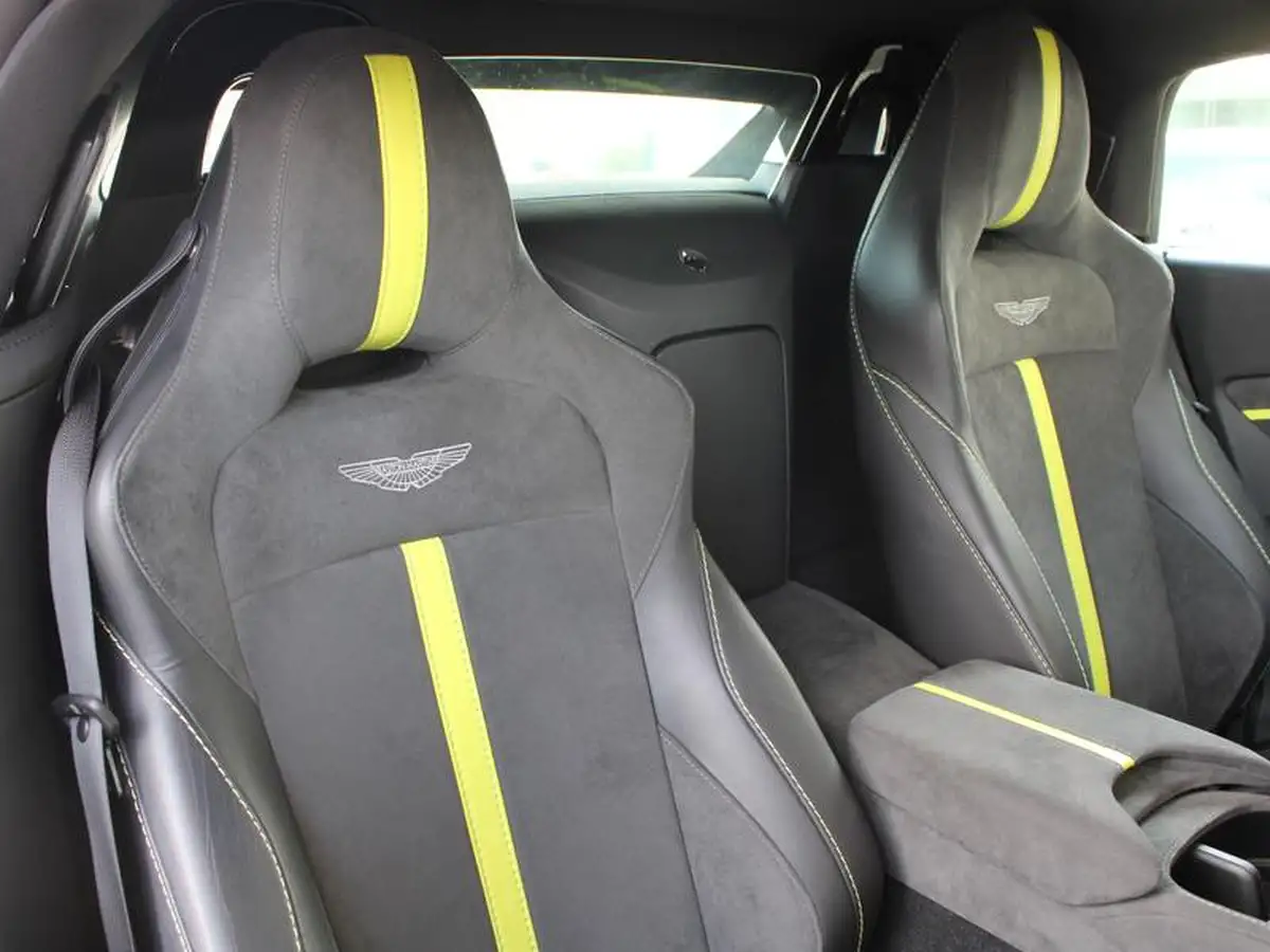 2022-aston-martin-vantage-40-v8-vantage-f1-roadster-big-10