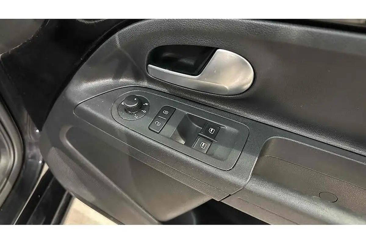 2021-seat-mii-e-big-30