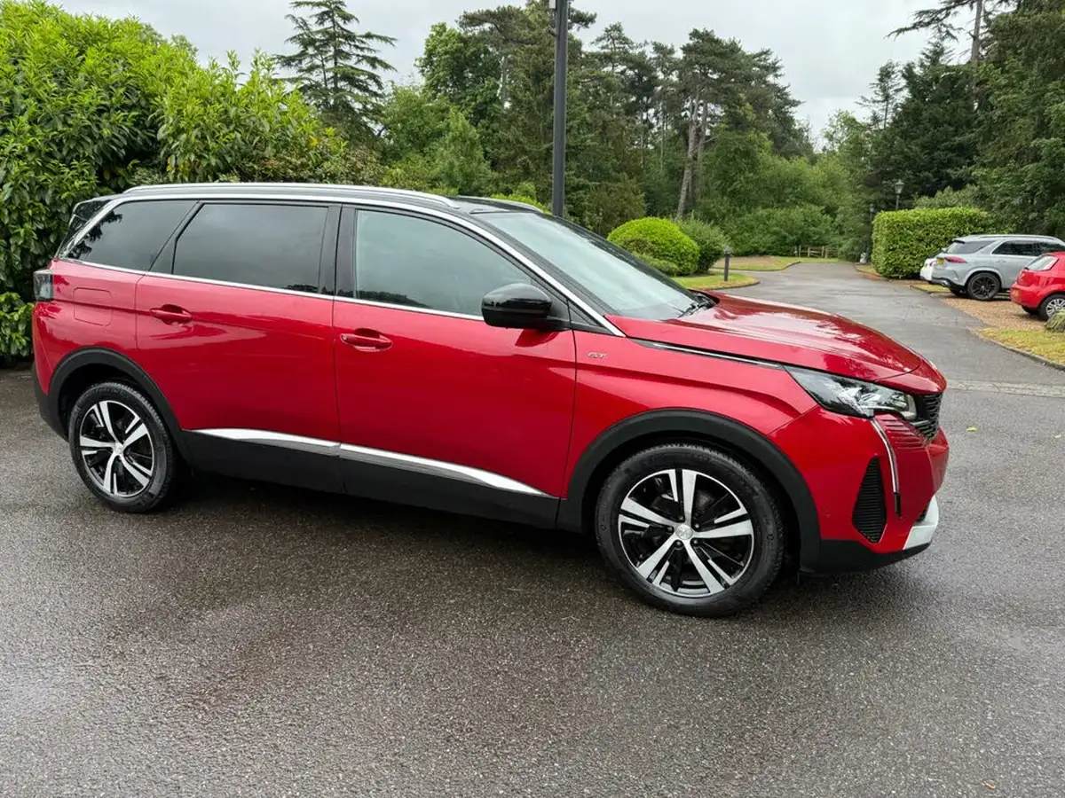 2021-peugeot-5008-suv-20-bluehdi-gt-177bhp-big-16