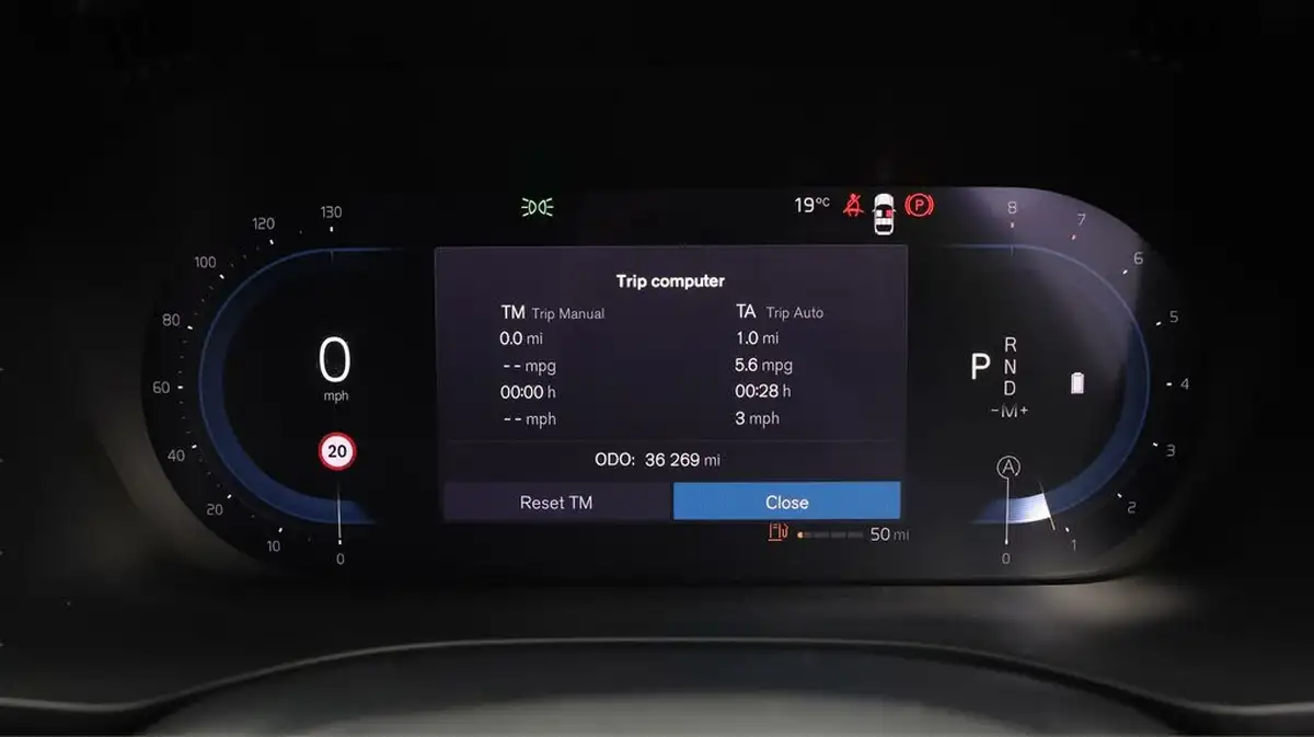 2021-volvo-xc60-20-b5-momentum-big-9