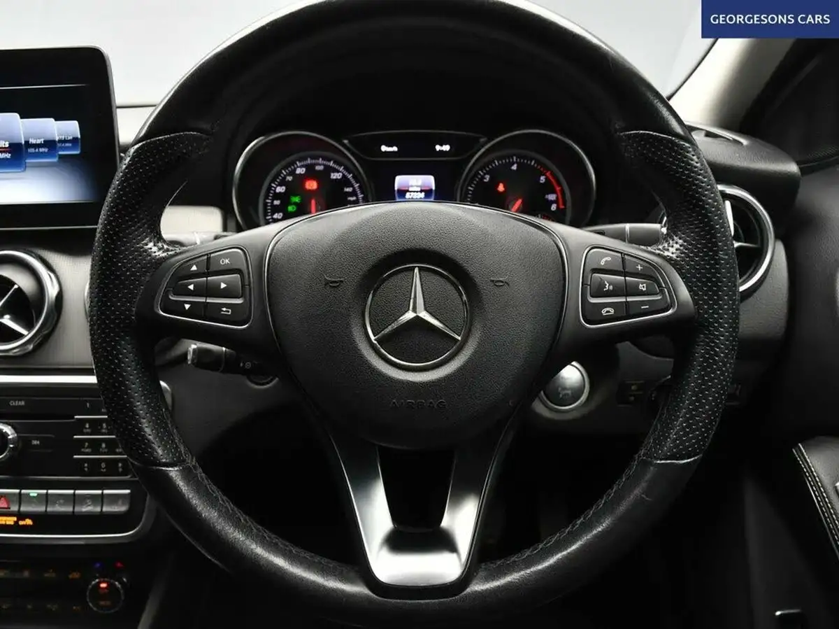 2018-mercedes-benz-gla-class-21d-gla-220d-sport-177ps-executivess-big-31