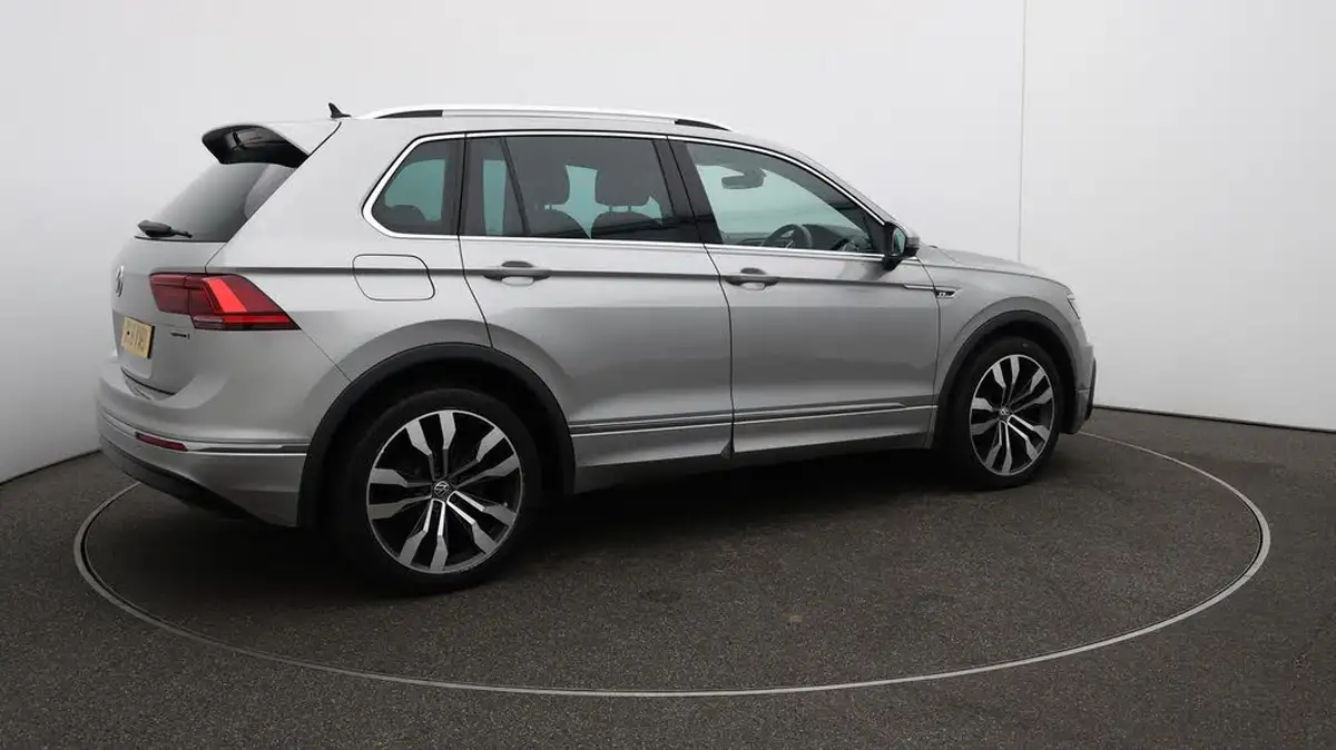 2018-volkswagen-tiguan-20tdi-r-line-150ps-4motion-ss-dsg-big-55