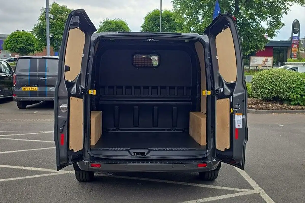 2022-ford-transit-custom-20tdci-300-l1h1-limited-130pseu6dt-double-cab-in-van-big-6