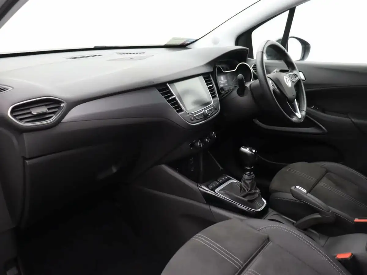 2022-vauxhall-crossland-15-ultimate-110ps-big-10