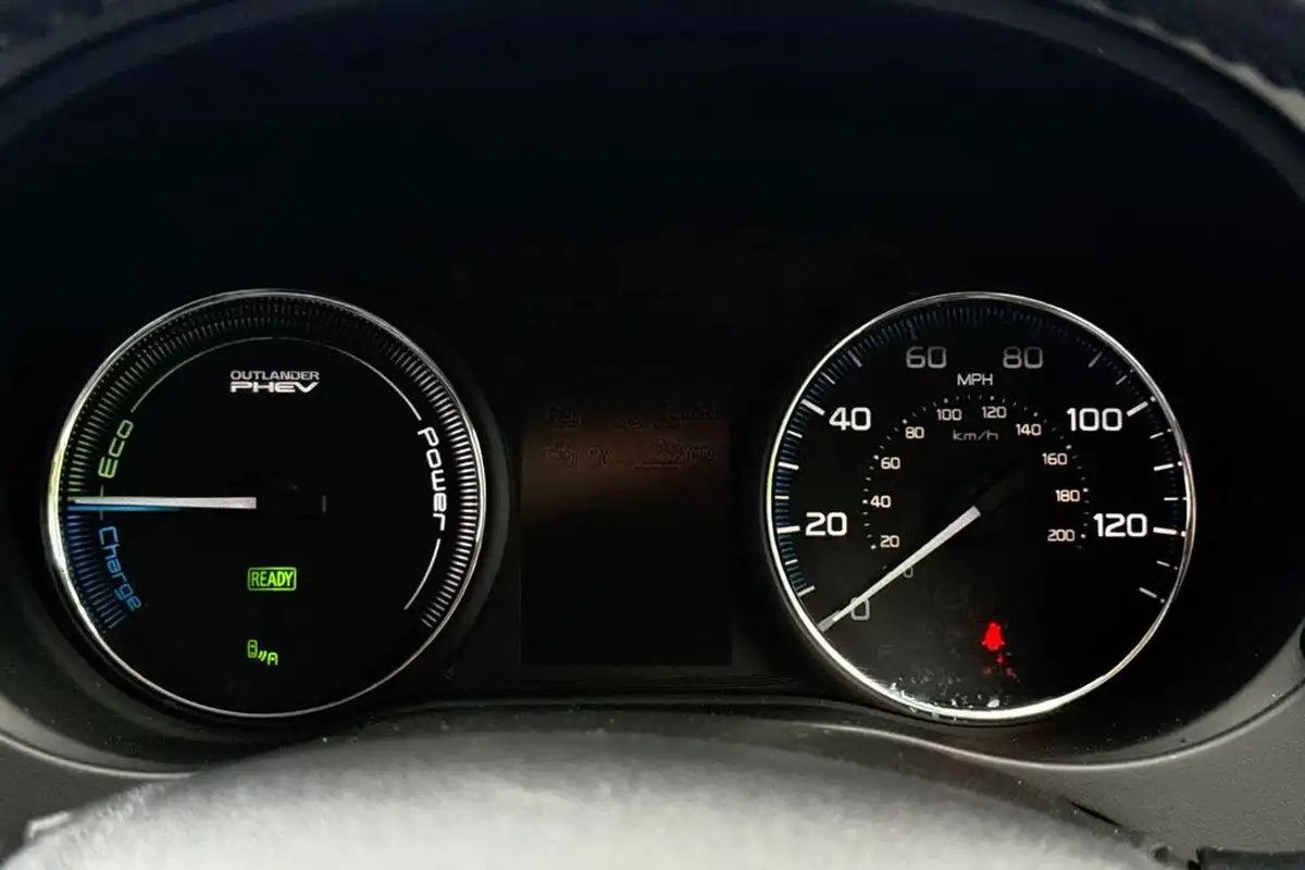 2017-mitsubishi-outlander-20-4hs-phev-5st-big-42