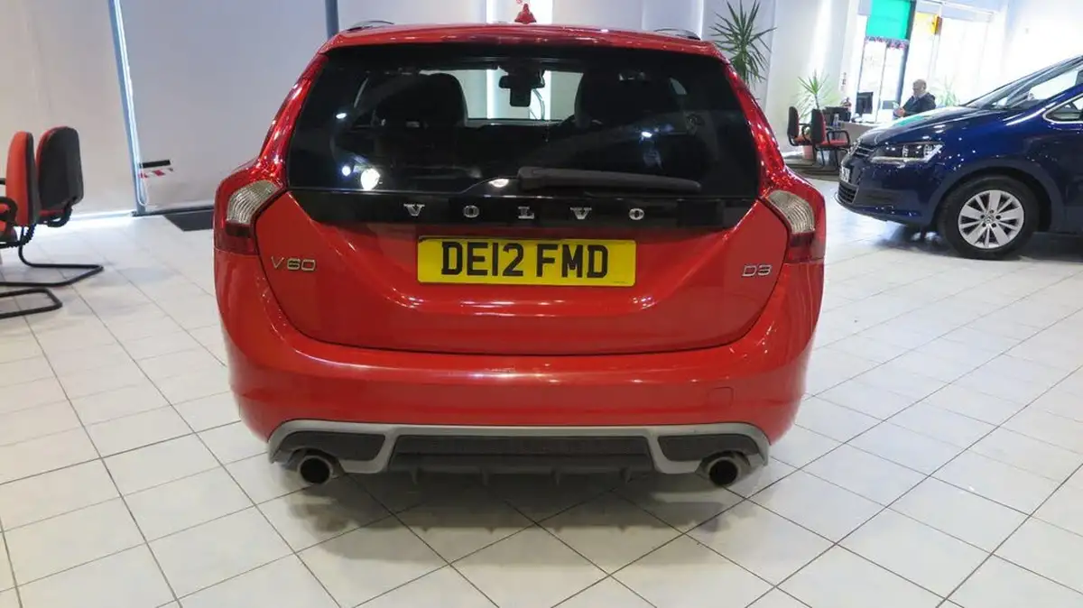 2012-volvo-v60-20td-d3-ocean-race-big-7