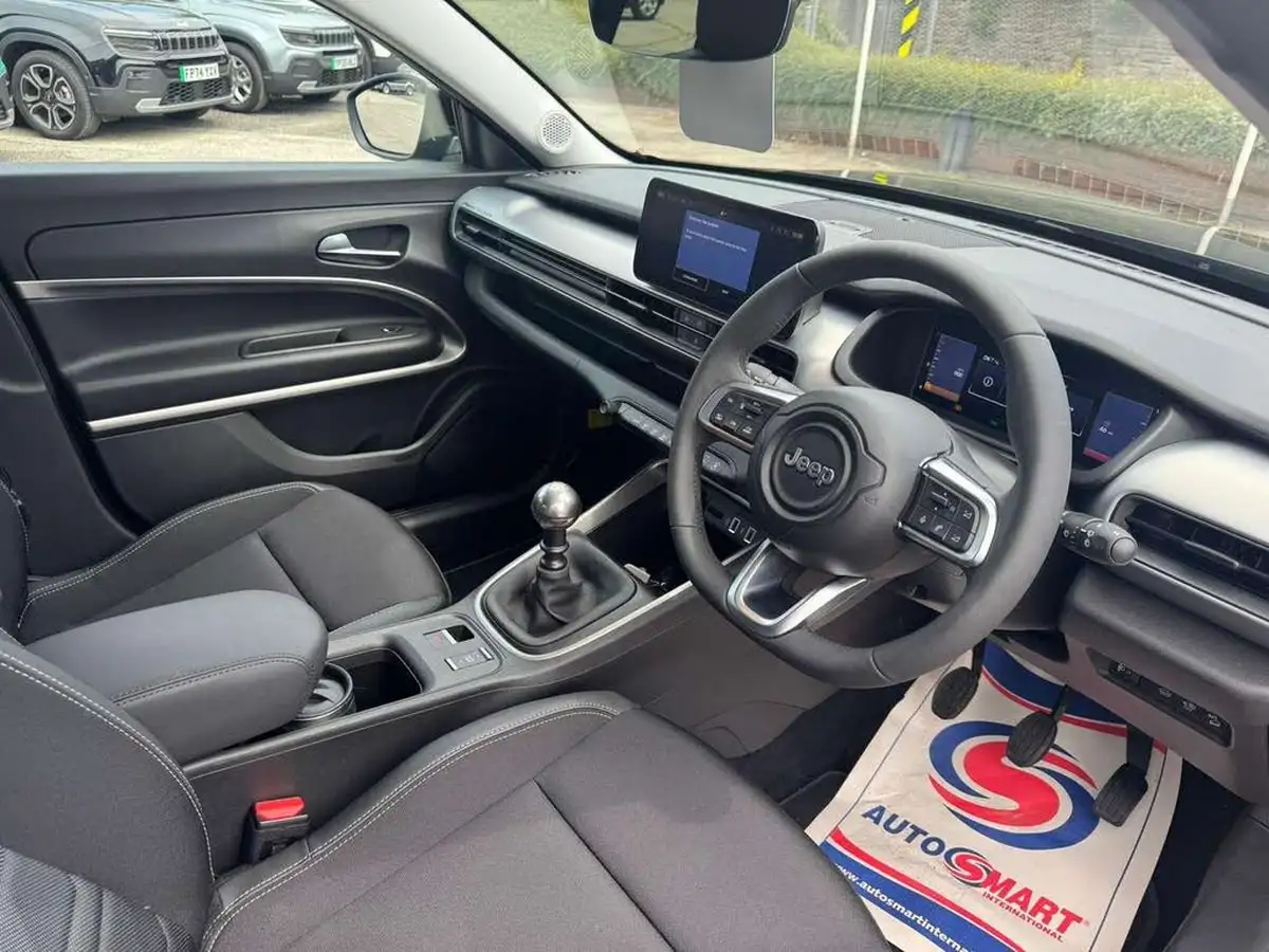 2025-jeep-avenger-12-gse-summit-big-10
