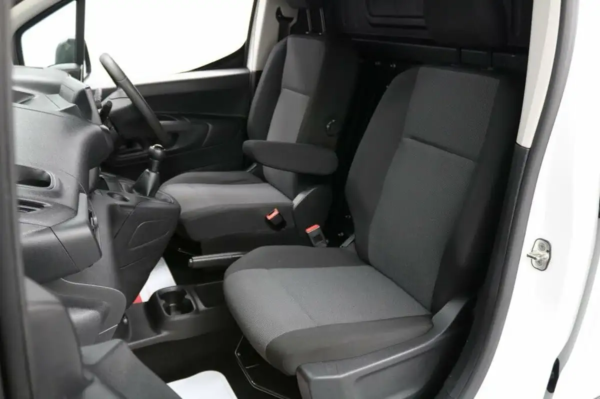 2021-vauxhall-combo-15cdti-dynamic-2300-100pseu6dt-l2h1-panel-big-20
