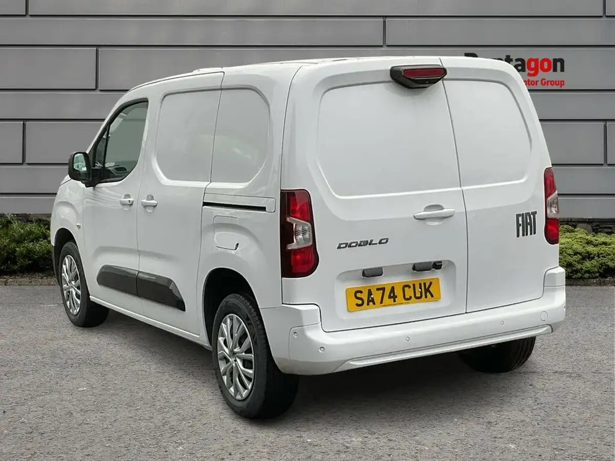2024-fiat-doblo-15bluehdi-standard-l1h1-swb-100bhpeu6d-l1h1-1000kg-big-1