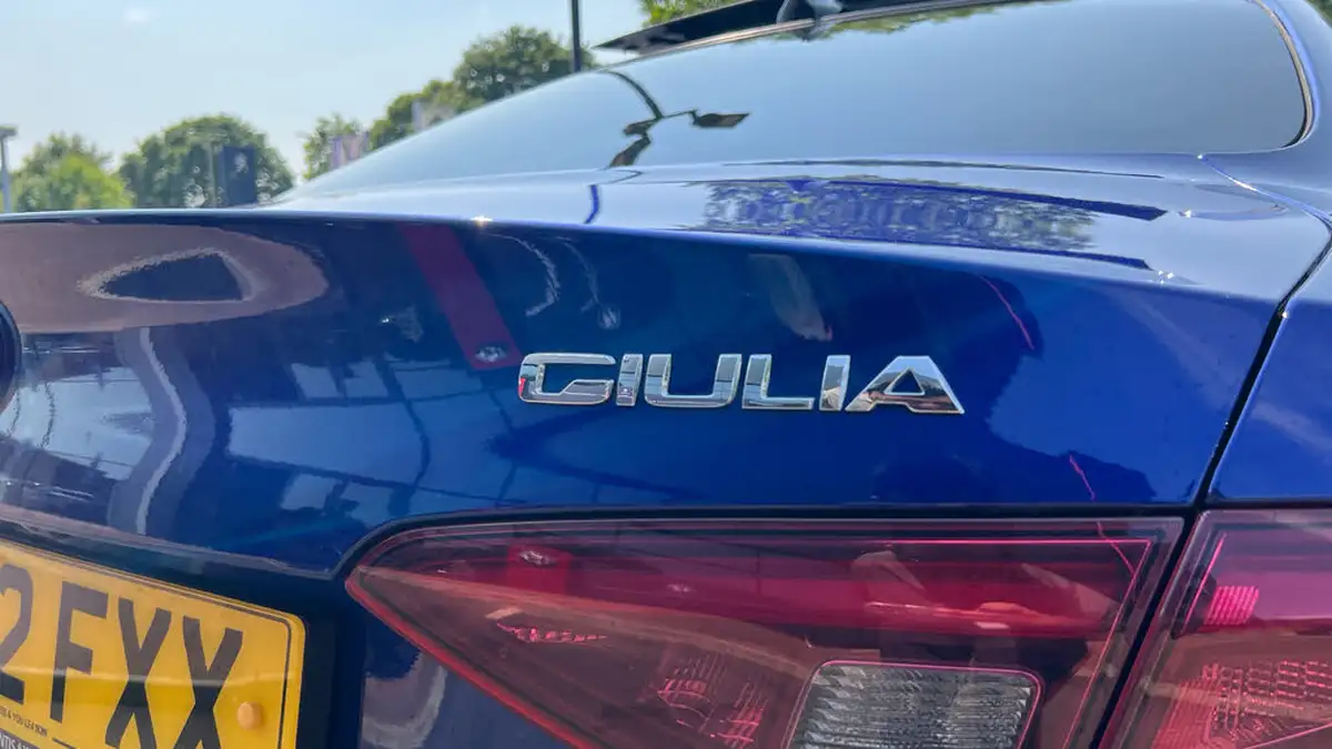 2022-alfa-romeo-giulia-20-sprint-197bhp-big-16