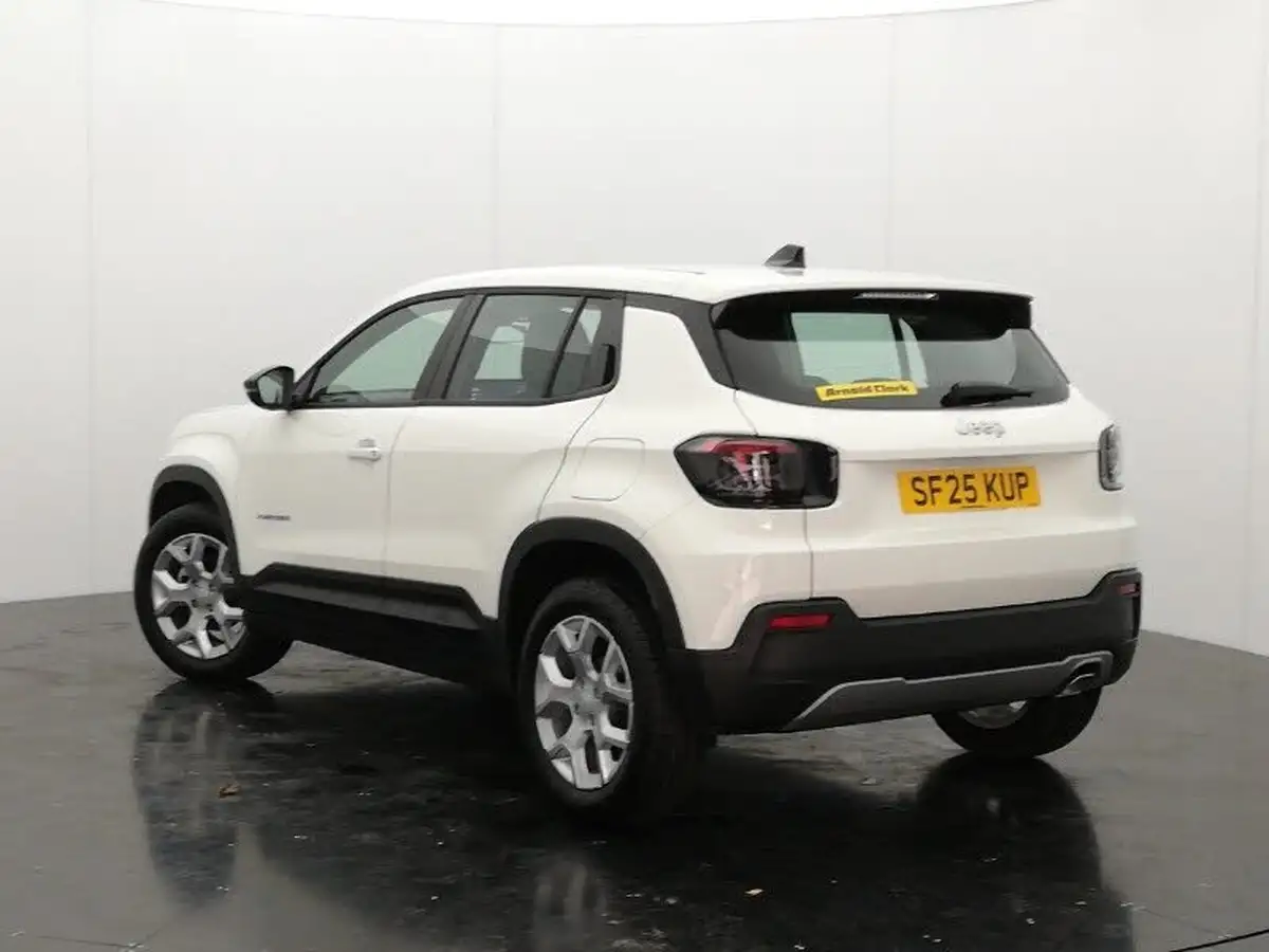 2025-jeep-avenger-12-gse-altitude-big-1