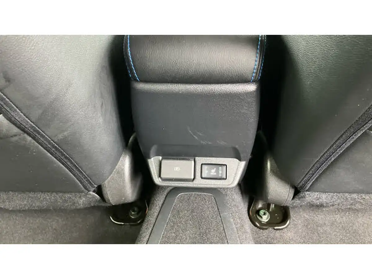 2021-nissan-leaf-e-tekna-big-32