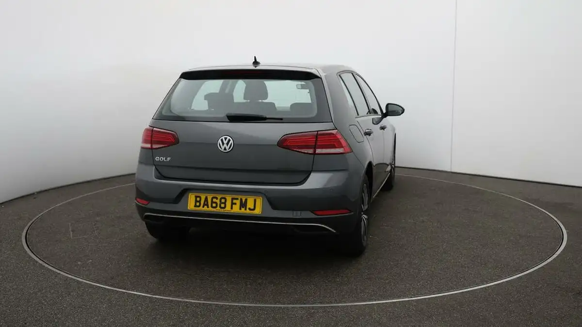 2019-volkswagen-golf-16tdi-se-hatchback-5d-dsg-big-54