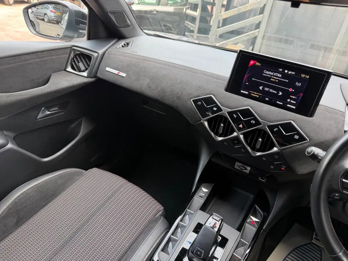 2019-ds-ds-3-crossback-12-puretech-performance-line-155ps-eat8-big-34
