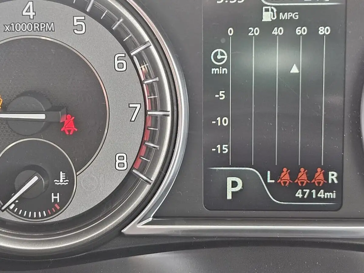 2025-suzuki-s-cross-15-ultra-allgrip-big-11
