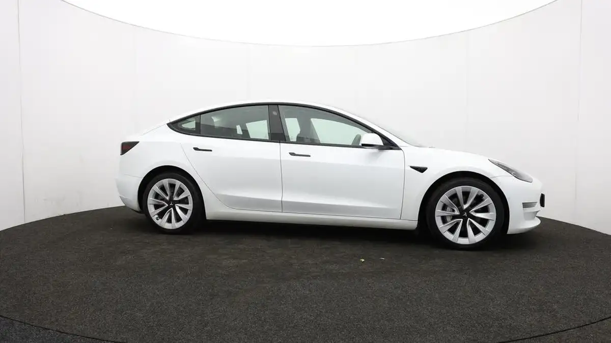 2021-tesla-model-3-e-long-range-4x4-big-44