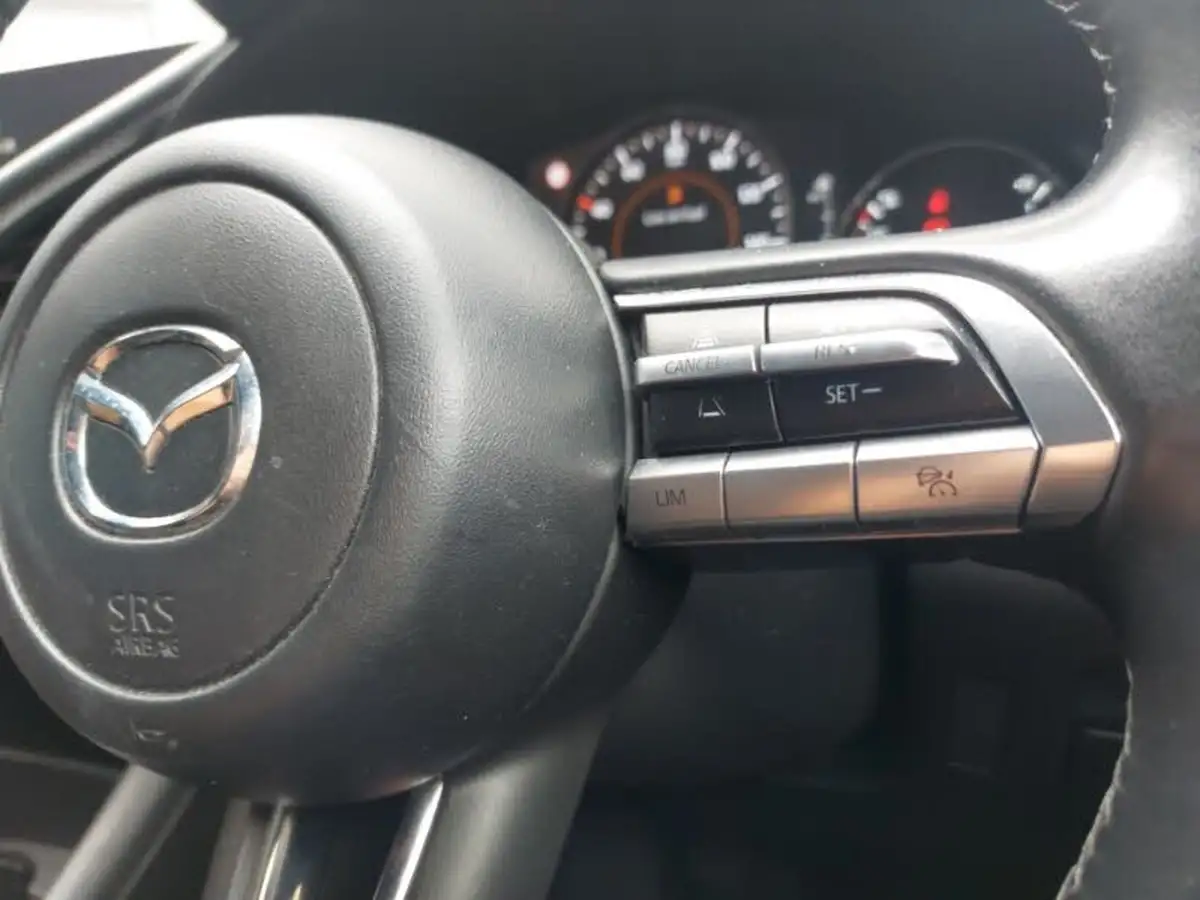 2022-mazda-mazda3-20-se-l-big-15