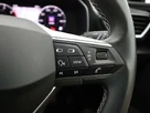 2022-seat-leon-small-32