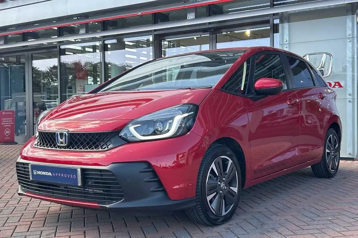 2025-honda-jazz-15-i-mmd-advance-big-9
