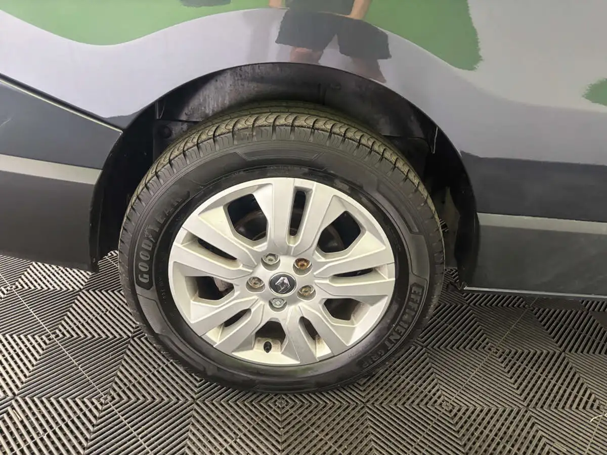 2023-renault-trafic-20dci-ll30-130-sport-big-44