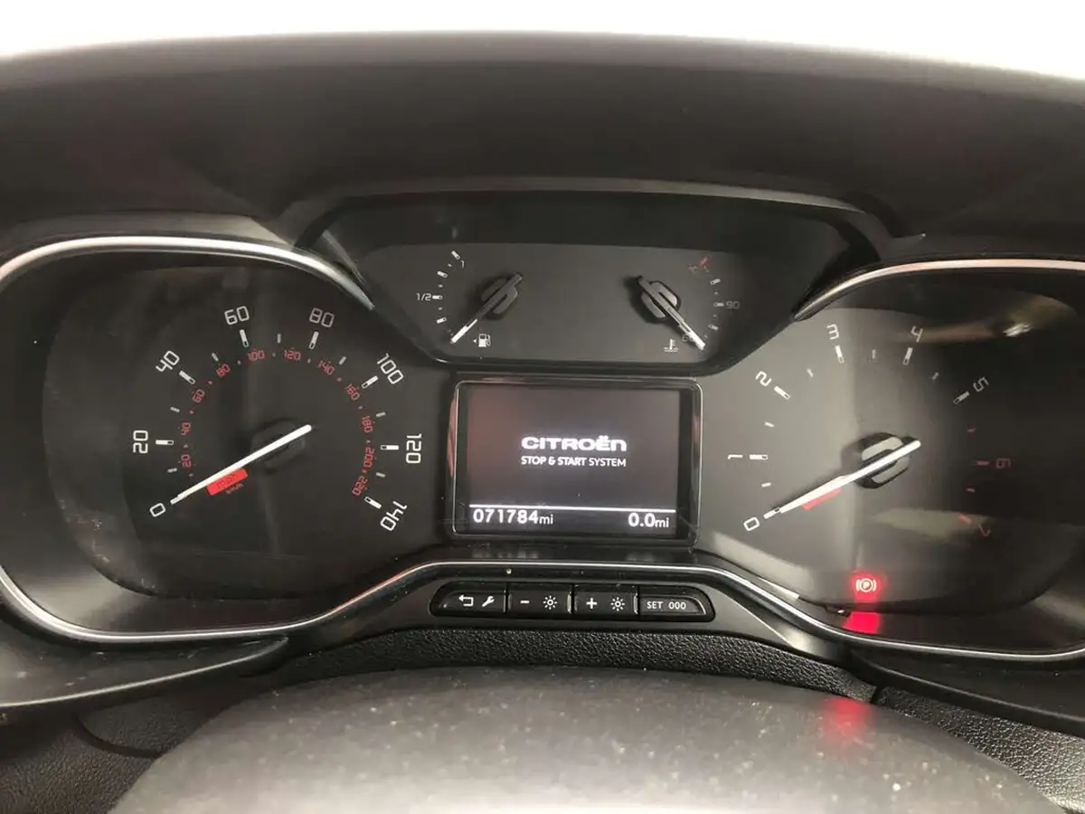 2021-citroen-berlingo-15bluehdi-1000-driver-130pseu6dt-e-ss-eat8-big-4