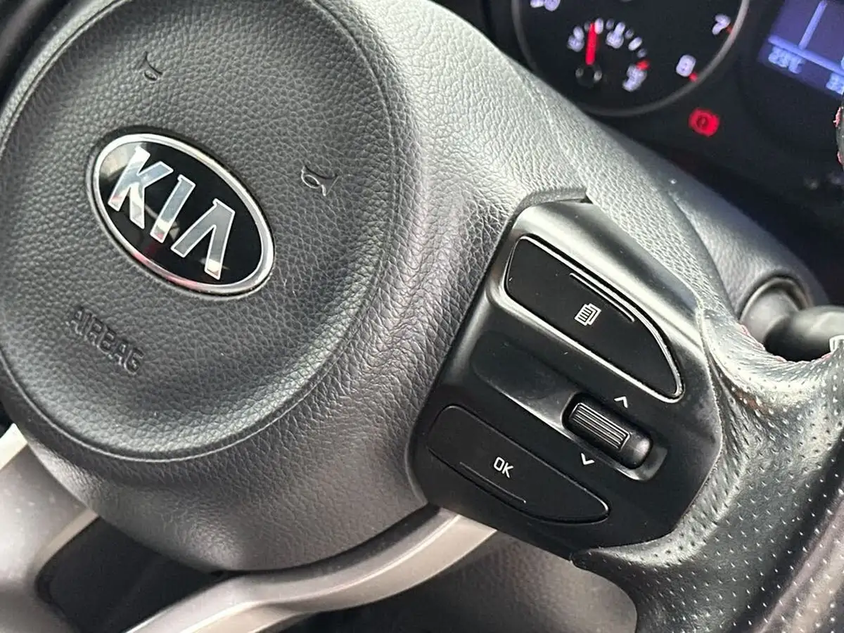 2019-kia-picanto-125-gt-line-big-19