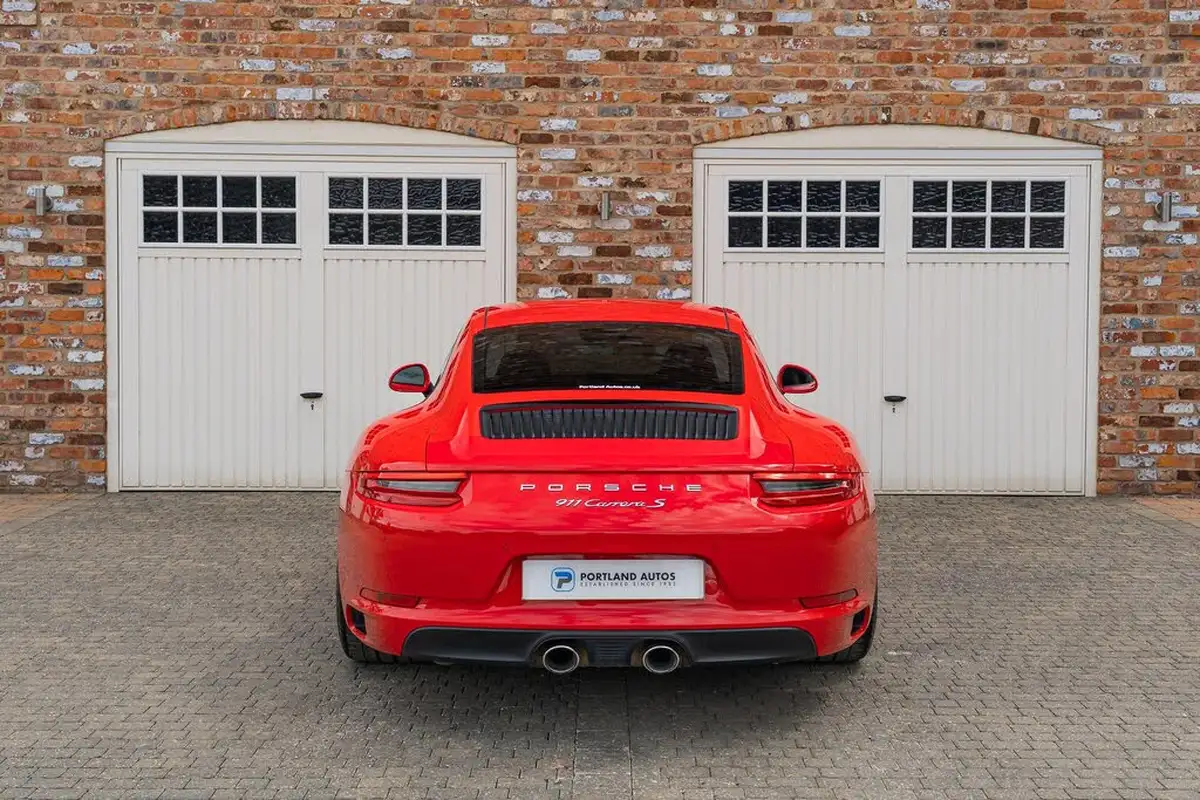 2016-porsche-911-30-carrera-s-coupe-pdk-big-14