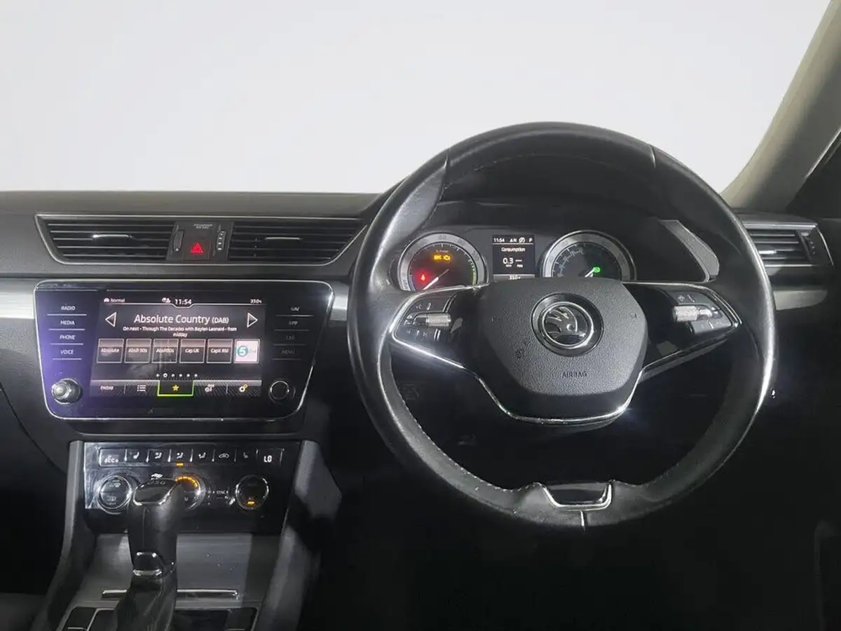 2021-skoda-superb-14-tsi-se-technology-156ps-estate-big-9