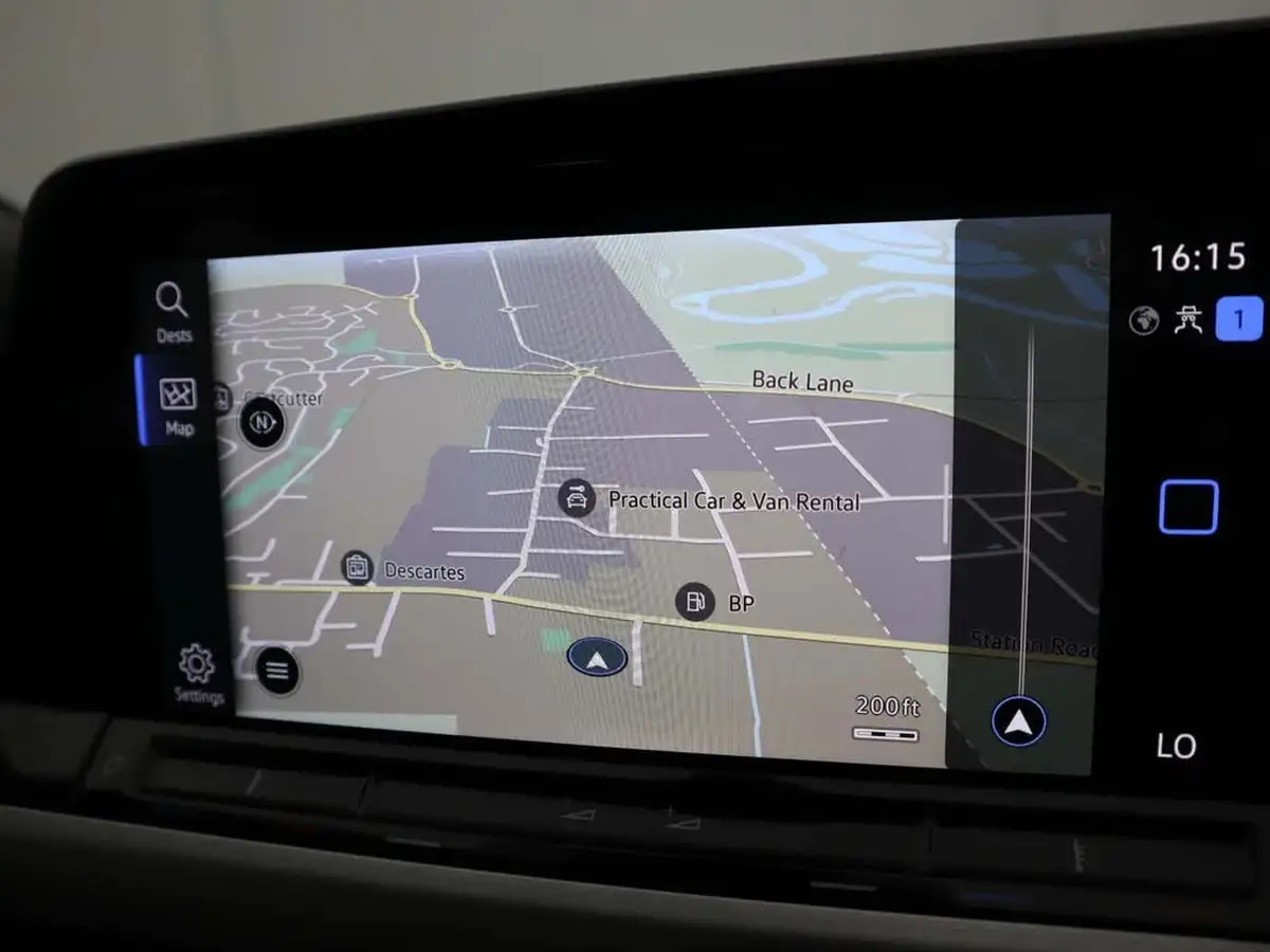 2023-volkswagen-golf-15-etsi-life-130ps-estate-big-20