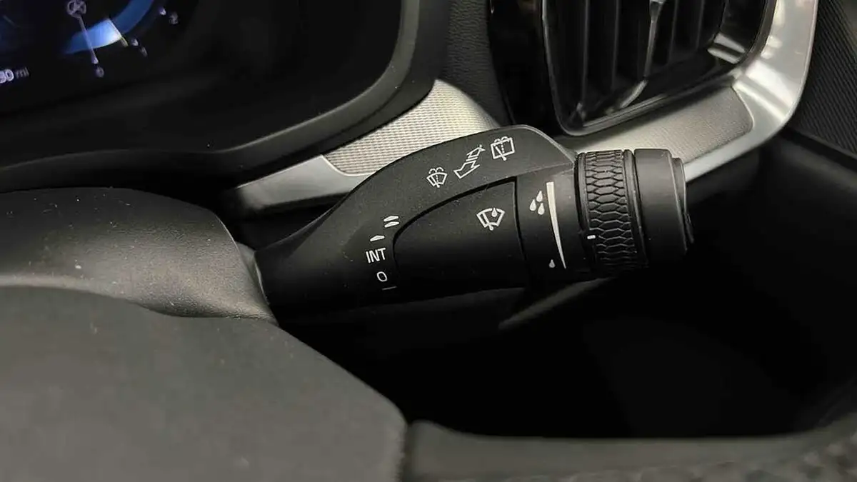 2023-volvo-v60-20-b3-plus-station-wagon-big-36