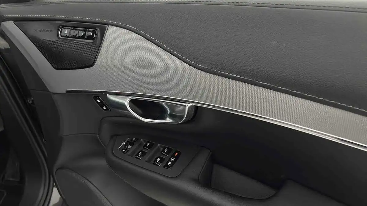 2023-volvo-xc90-20-b5-plus-big-29