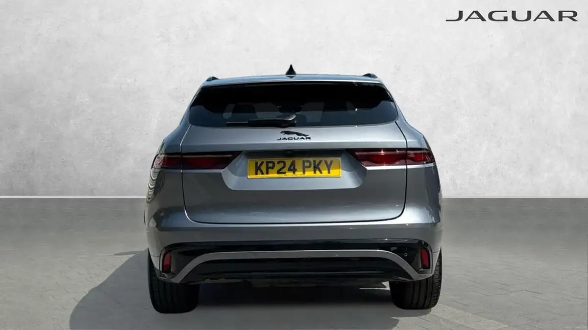 2024-jaguar-f-pace-20-d200-r-dynamic-hse-black-big-5