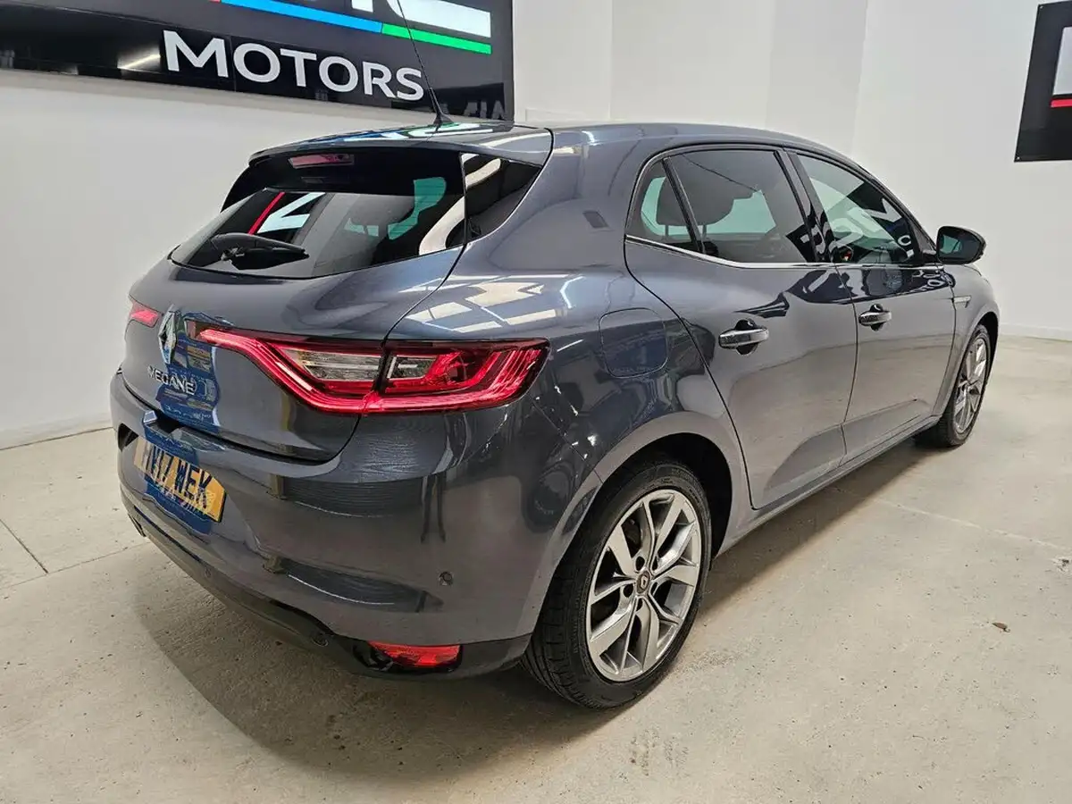 2017-renault-megane-15dci-dynamique-s-nav-hatchback-big-7