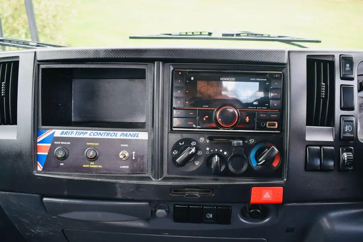 2022-isuzu-grafter-19td-n35125-tipper-big-10