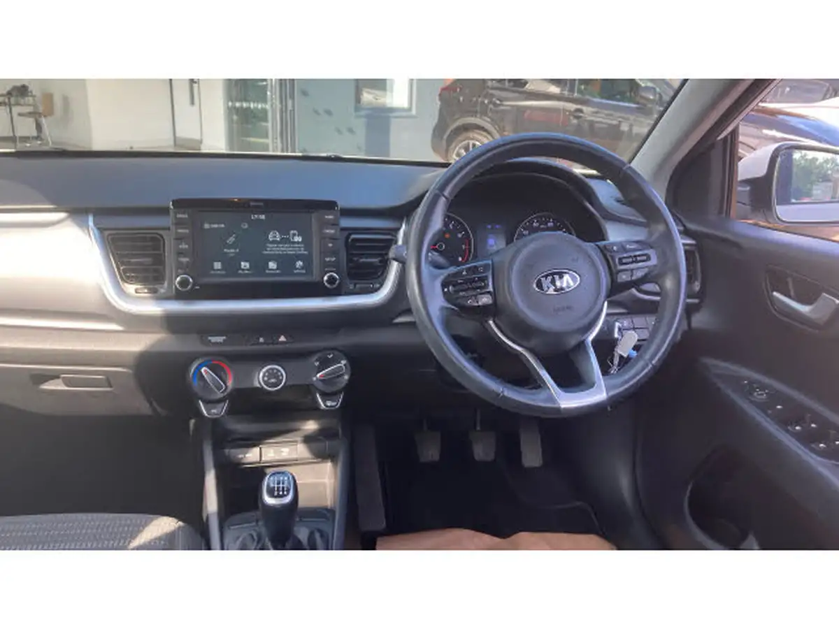 2018-kia-stonic-14-2-big-9
