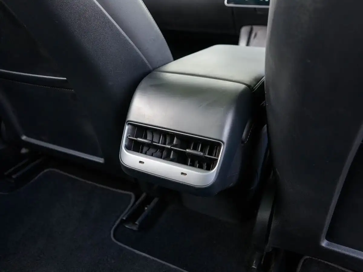 2021-tesla-model-3-e-standard-plus-big-17