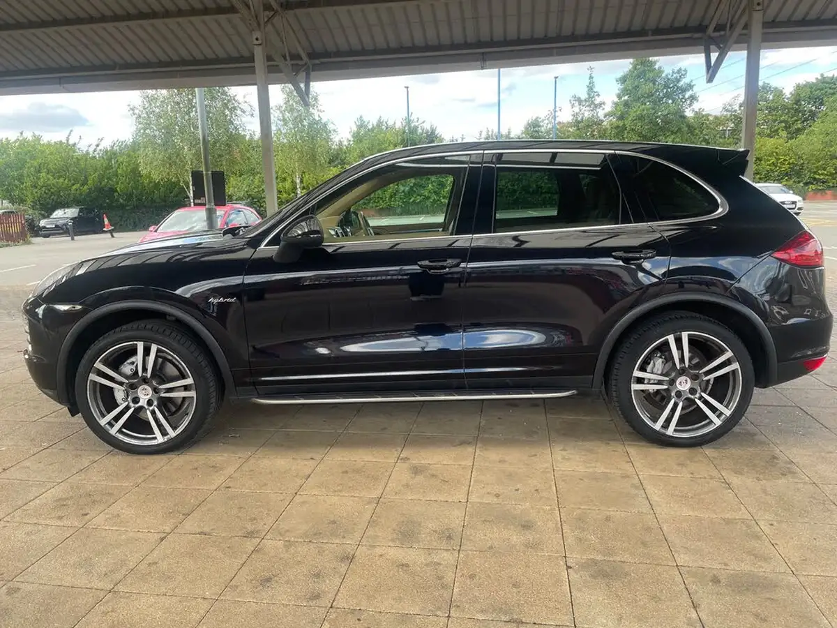 2012-porsche-cayenne-30-s-big-8