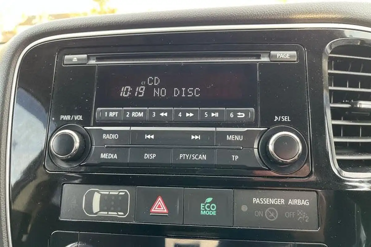 2018-mitsubishi-outlander-22di-d-3-auto-big-32