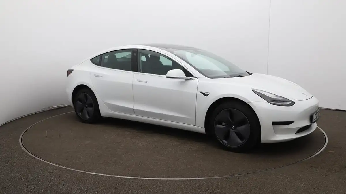 2020-tesla-model-3-e-standard-plus-big-43
