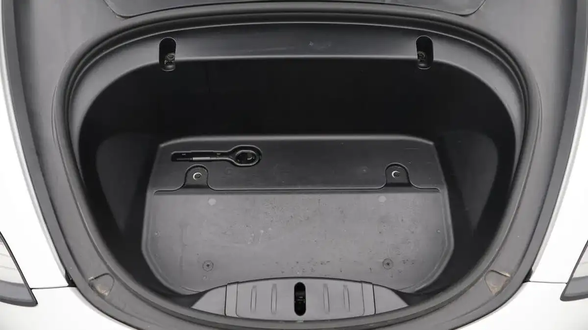 2020-tesla-model-3-e-standard-plus-big-19