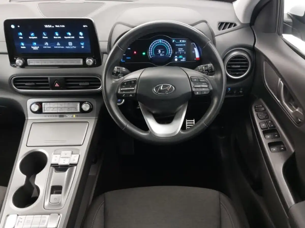 2020-hyundai-kona-e-premium-204ps-big-6