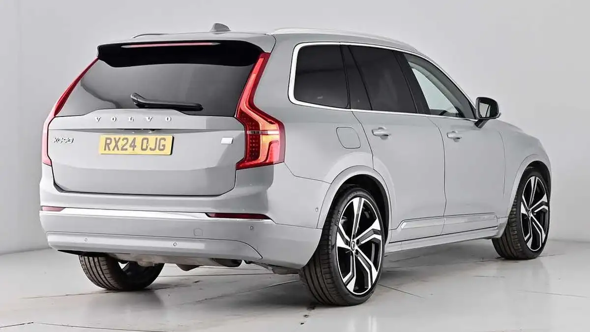 2024-volvo-xc90-20-t8-ultimate-dark-big-5