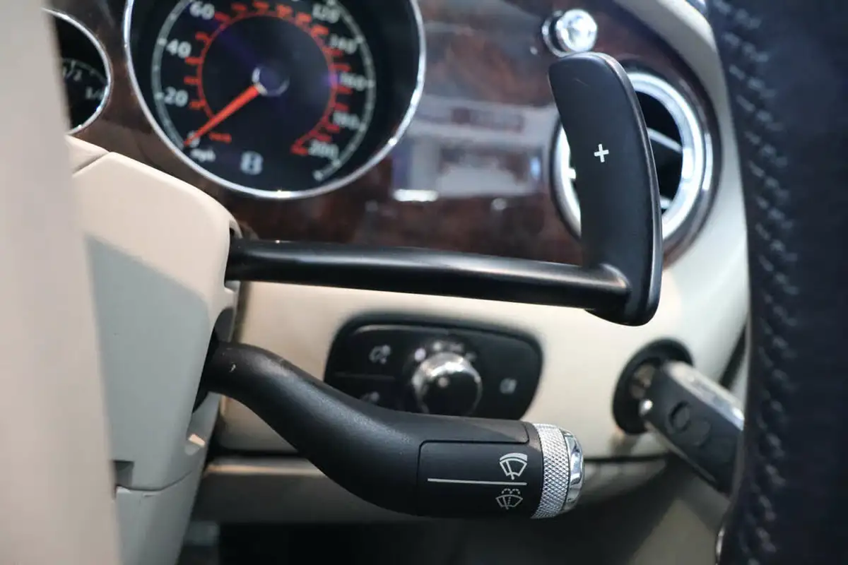 2005-bentley-continental-60-flying-spur-big-47